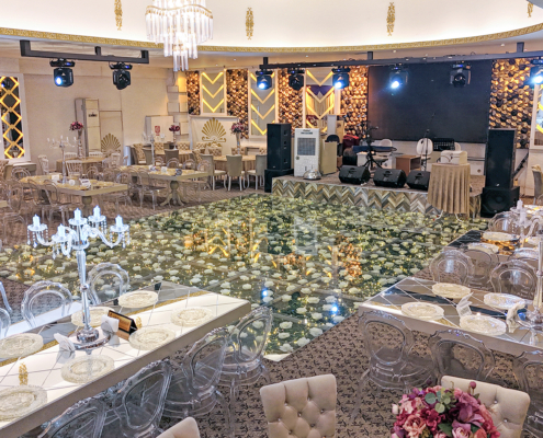 Geniş her alandan görülen sahneli düğün salonu